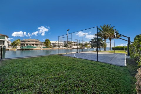 Купить виллу или дом в Корал-Гейблс, Флорида 7 спален, 650.97м2, № 2007136 - фото 12