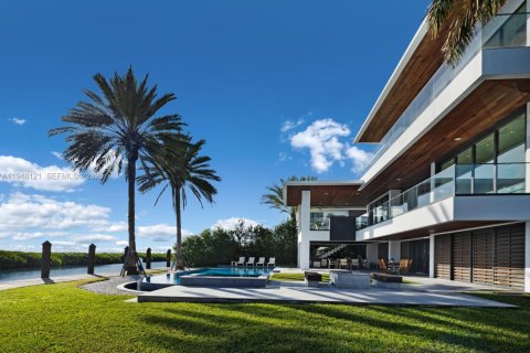 Купить виллу или дом в Корал-Гейблс, Флорида 7 спален, 650.97м2, № 2007136 - фото 10