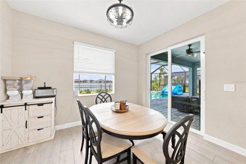 Villa ou maison à vendre à Punta Gorda, Floride: 6 chambres, 356.93 m2 № 2351927 - photo 16