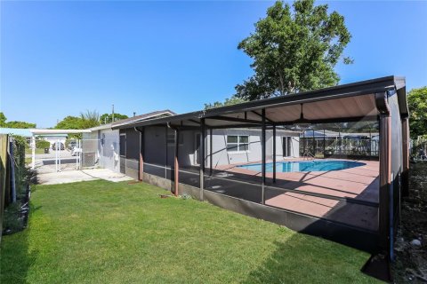 Villa ou maison à louer à Fern Park, Floride: 4 chambres, 189.43 m2 № 1873404 - photo 16