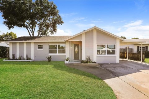 Villa ou maison à louer à Fern Park, Floride: 4 chambres, 189.43 m2 № 1873404 - photo 1