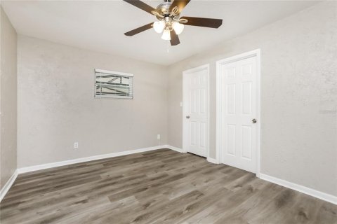 Villa ou maison à louer à Fern Park, Floride: 4 chambres, 189.43 m2 № 1873404 - photo 9