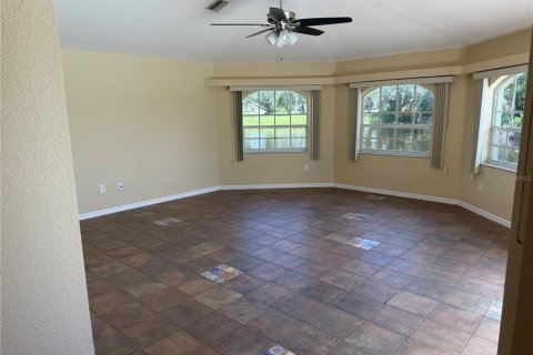 House in Punta Gorda, Florida 4 bedrooms, 237.74 sq.m. № 1908615 - photo 6