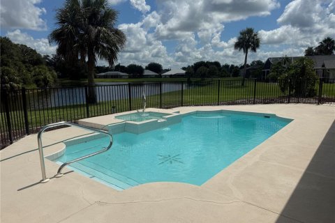 House in Punta Gorda, Florida 4 bedrooms, 237.74 sq.m. № 1908615 - photo 19