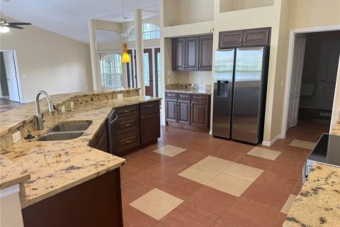 House in Punta Gorda, Florida 4 bedrooms, 237.74 sq.m. № 1908615 - photo 4