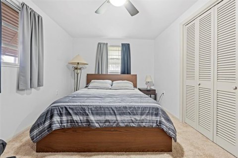 Casa en venta en New Port Richey, Florida, 2 dormitorios, 75.81 m2 № 1885680 - foto 22