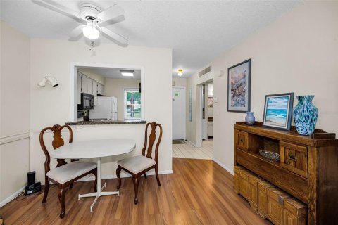 Villa ou maison à vendre à Palm Harbor, Floride: 1 chambre, 59.09 m2 № 2220815 - photo 18