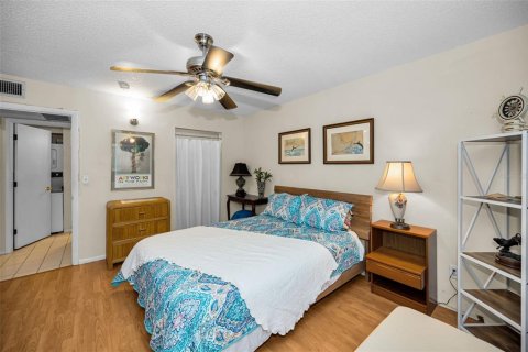 Villa ou maison à vendre à Palm Harbor, Floride: 1 chambre, 59.09 m2 № 2220815 - photo 25
