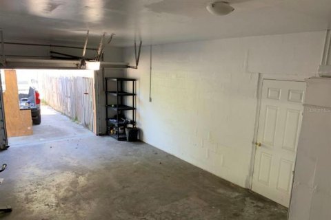 House in Saint Petersburg, Florida 2 bedrooms, 111.11 sq.m. № 1915587 - photo 22