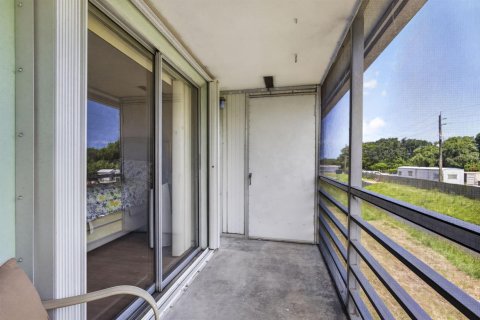 Купить кондоминиум в Уэст-Палм-Бич, Флорида 3 комнаты, 52.95м2, № 2087956 - фото 21