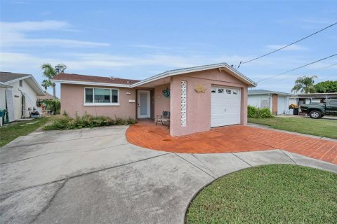 Casa en venta en New Port Richey, Florida, 2 dormitorios, 99.5 m2 № 1895044 - foto 2