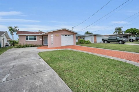 Casa en venta en New Port Richey, Florida, 2 dormitorios, 99.5 m2 № 1895044 - foto 3