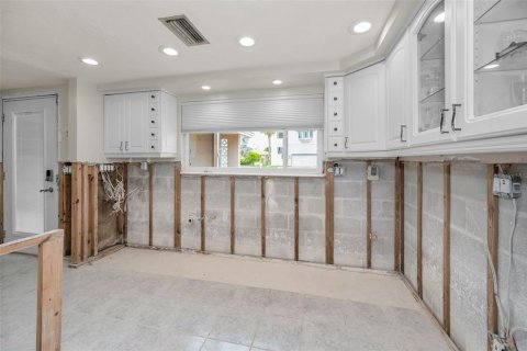 Casa en venta en New Port Richey, Florida, 2 dormitorios, 99.5 m2 № 1895044 - foto 9