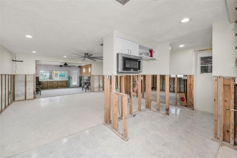 Casa en venta en New Port Richey, Florida, 2 dormitorios, 99.5 m2 № 1895044 - foto 12