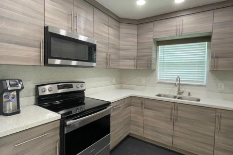 Villa ou maison à louer à Fort Lauderdale, Floride: 3 chambres, 92.9 m2 № 2417426 - photo 7