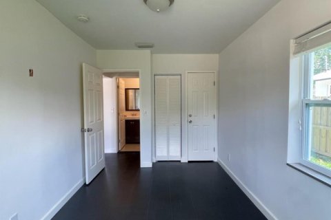 Villa ou maison à louer à Fort Lauderdale, Floride: 3 chambres, 92.9 m2 № 2417426 - photo 21