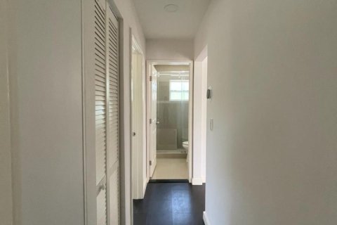 Villa ou maison à louer à Fort Lauderdale, Floride: 3 chambres, 92.9 m2 № 2417426 - photo 13