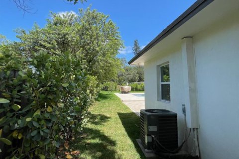 Villa ou maison à louer à Fort Lauderdale, Floride: 3 chambres, 92.9 m2 № 2417426 - photo 30