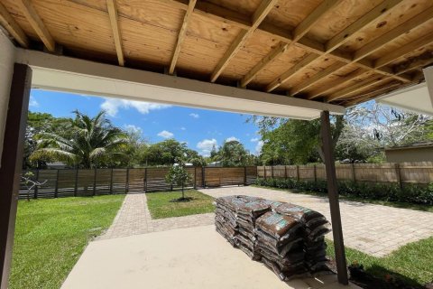 Villa ou maison à louer à Fort Lauderdale, Floride: 3 chambres, 92.9 m2 № 2417426 - photo 6