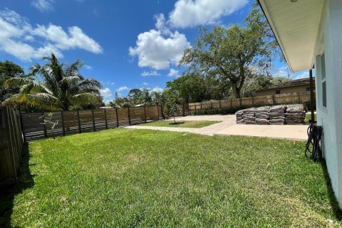 Villa ou maison à louer à Fort Lauderdale, Floride: 3 chambres, 92.9 m2 № 2417426 - photo 5