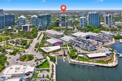 Condominio en Miami, Florida, 2 dormitorios  № 1974720