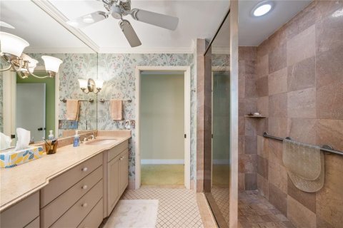 House in Saint Petersburg, Florida 3 bedrooms, 252.69 sq.m. № 1803057 - photo 18