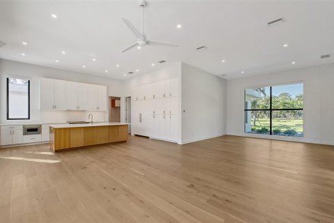 Villa ou maison à vendre à Sarasota, Floride: 5 chambres, 394.28 m2 № 1638252 - photo 9