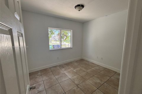 House in Homestead, Florida 3 bedrooms, 222.97 sq.m. № 1882368 - photo 12