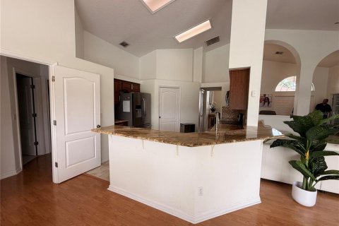 Villa ou maison à vendre à Orlando, Floride: 4 chambres, 214.14 m2 № 2410249 - photo 11