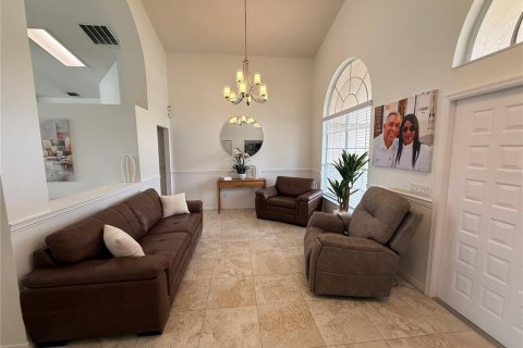 Villa ou maison à vendre à Orlando, Floride: 4 chambres, 214.14 m2 № 2410249 - photo 5