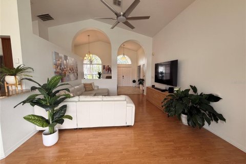 Villa ou maison à vendre à Orlando, Floride: 4 chambres, 214.14 m2 № 2410249 - photo 9