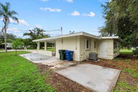 Casa en venta en Sarasota, Florida, 2 dormitorios, 134.34 m2 № 2368914 - foto 5