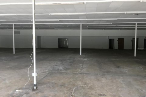 Commercial property in Ocala, Florida 3079.43 sq.m. № 2234913 - photo 3