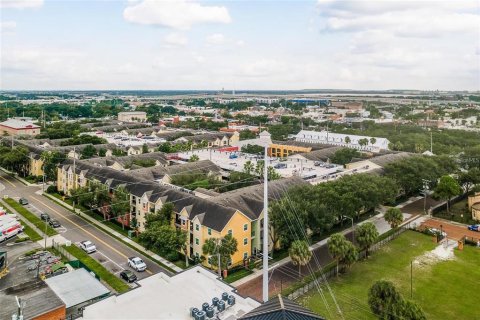 Condo in Tampa, Florida, 1 bedroom  № 1563868 - photo 1