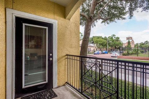 Condo in Tampa, Florida, 1 bedroom  № 1563868 - photo 22