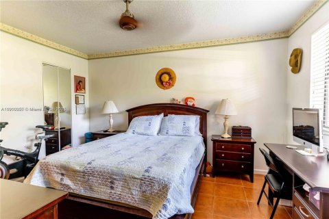 Condominio en alquiler en Sunrise, Florida, 3 dormitorios, 88.26 m2 № 1951953 - foto 11