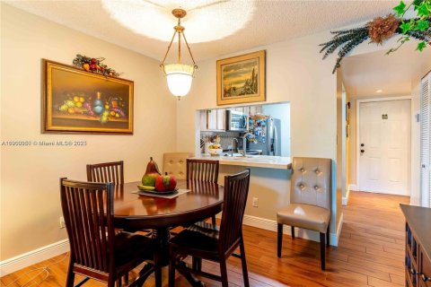Condominio en alquiler en Sunrise, Florida, 3 dormitorios, 88.26 m2 № 1951953 - foto 6