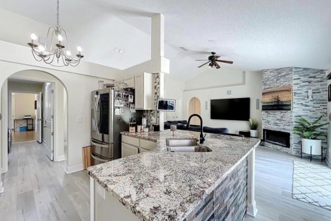 Casa en venta en Minneola, Florida, 3 dormitorios, 185.43 m2 № 1916063 - foto 2
