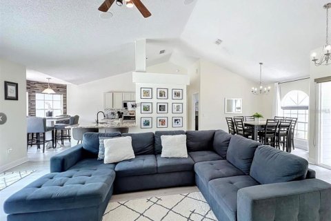 House in Minneola, Florida 3 bedrooms, 185.43 sq.m. № 1916063 - photo 3