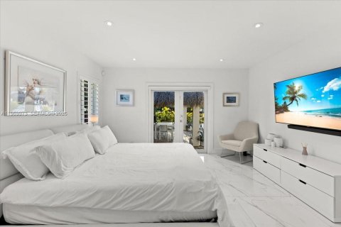 Villa ou maison à louer à North Miami, Floride: 3 chambres, 216.09 m2 № 2031426 - photo 14