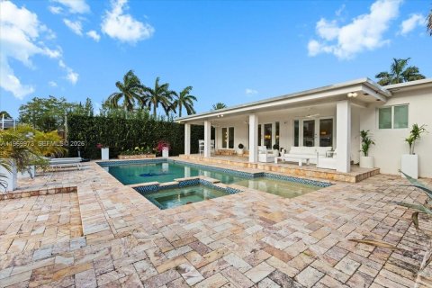 Villa ou maison à louer à North Miami, Floride: 3 chambres, 216.09 m2 № 2031426 - photo 28