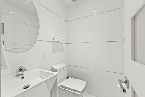 Villa ou maison à louer à North Miami, Floride: 3 chambres, 216.09 m2 № 2031426 - photo 24