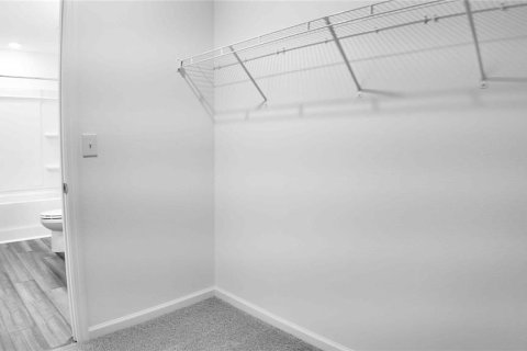 Снять в аренду таунхаус в Зеферхиллс-Норт, Флорида 3 комнаты, 128.76м2, № 1893600 - фото 14