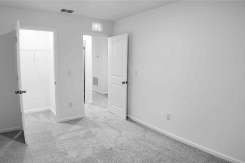 Снять в аренду таунхаус в Зеферхиллс-Норт, Флорида 3 комнаты, 128.76м2, № 1893600 - фото 21