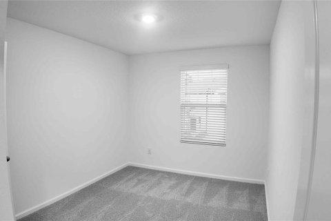 Снять в аренду таунхаус в Зеферхиллс-Норт, Флорида 3 комнаты, 128.76м2, № 1893600 - фото 24