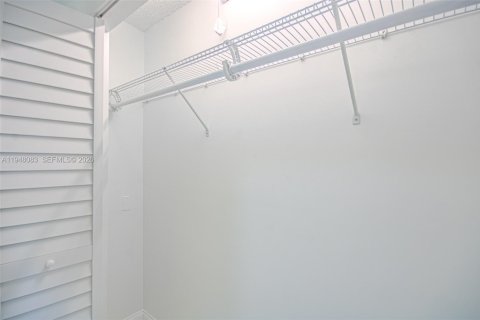 Купить кондоминиум в Санрайз, Флорида 1 спальня, 86.68м2, № 2007135 - фото 11