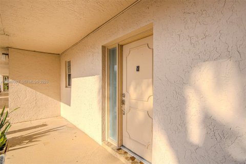 Купить кондоминиум в Санрайз, Флорида 1 спальня, 86.68м2, № 2007135 - фото 24