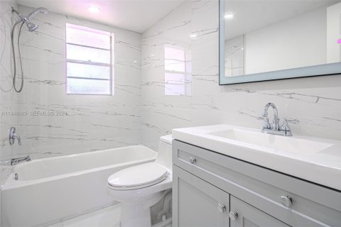 Купить кондоминиум в Санрайз, Флорида 1 спальня, 86.68м2, № 2007135 - фото 12