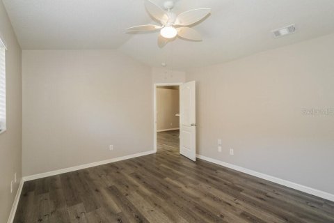 House in Valrico, Florida 4 bedrooms, 147.71 sq.m. № 1905082 - photo 10