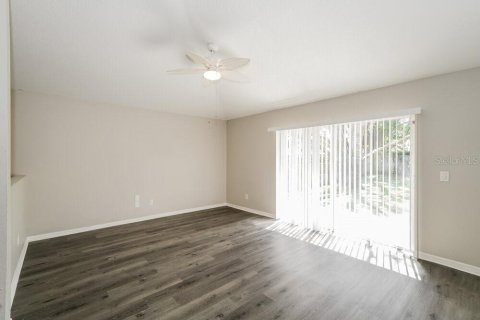 House in Valrico, Florida 4 bedrooms, 147.71 sq.m. № 1905082 - photo 4